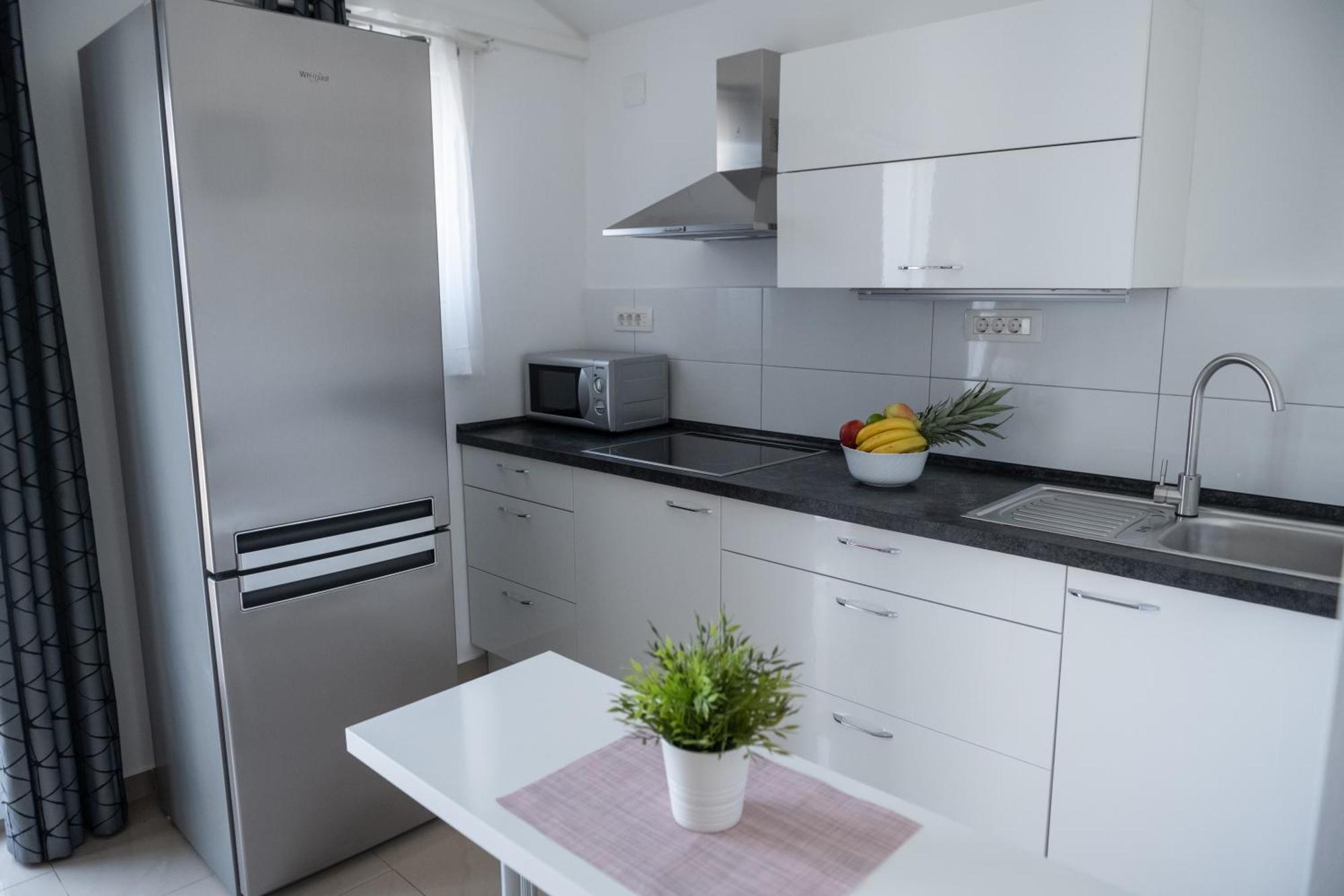 Apartments Solta Rogac Exterior photo