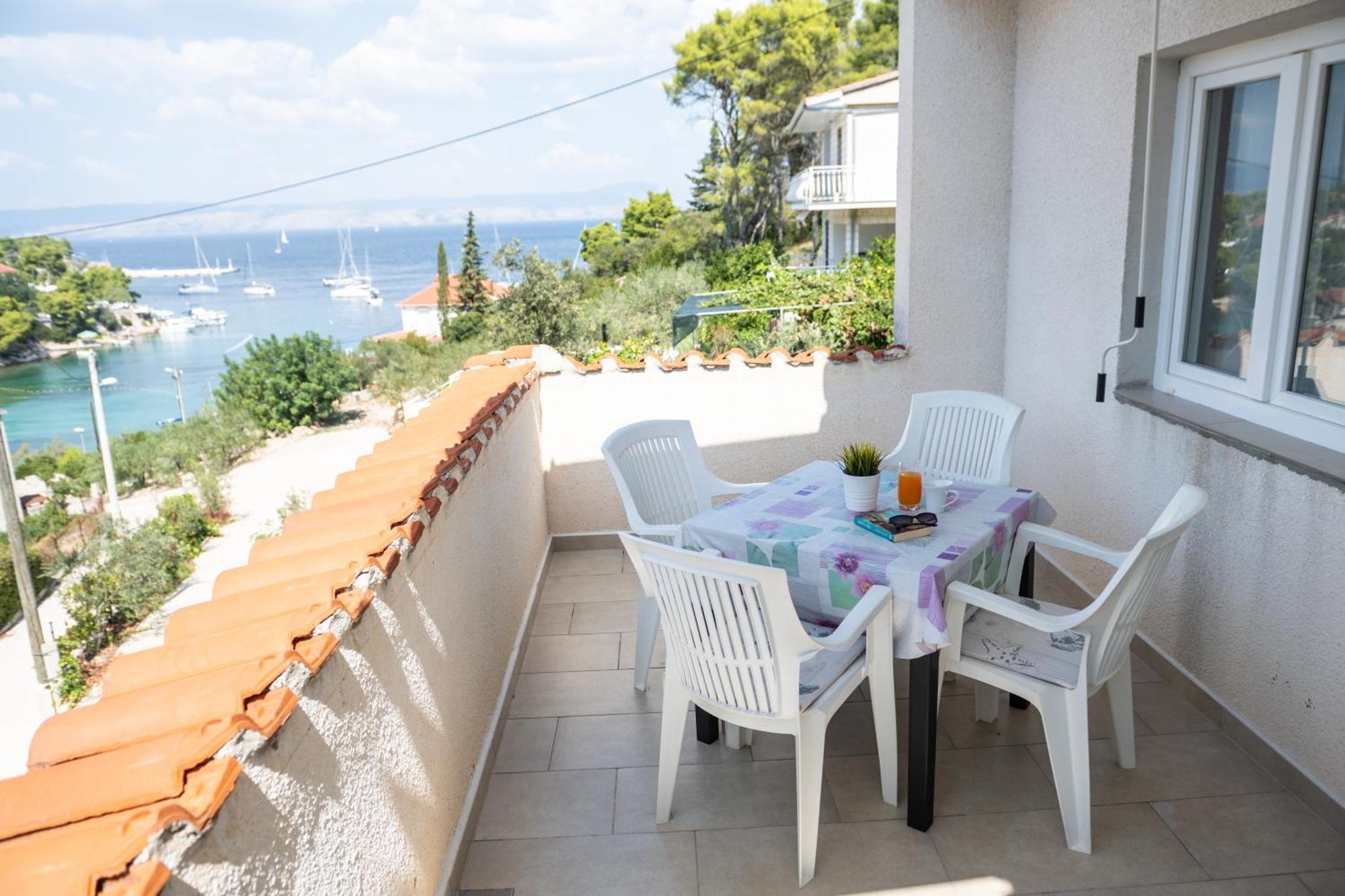 Apartments Solta Rogac Exterior photo